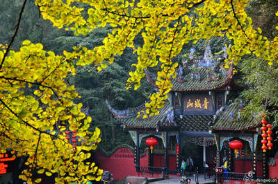 青城山-都江堰景區(qū)12月25日免費開放 7萬張門票開啟網(wǎng)絡(luò)預(yù)約